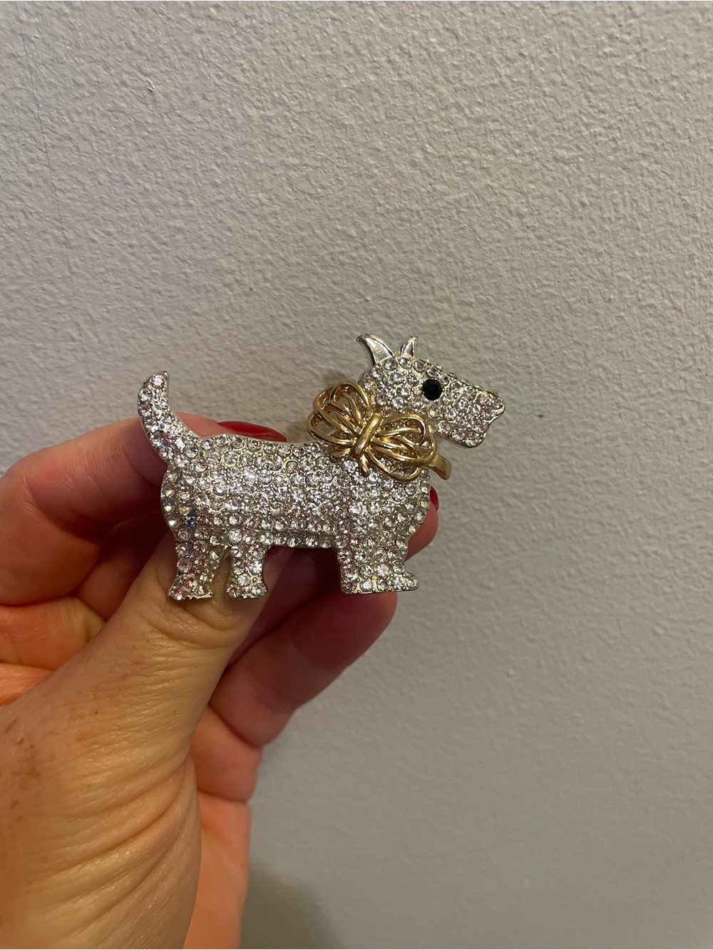 Sparkling SilverBrooch with Gold Bow